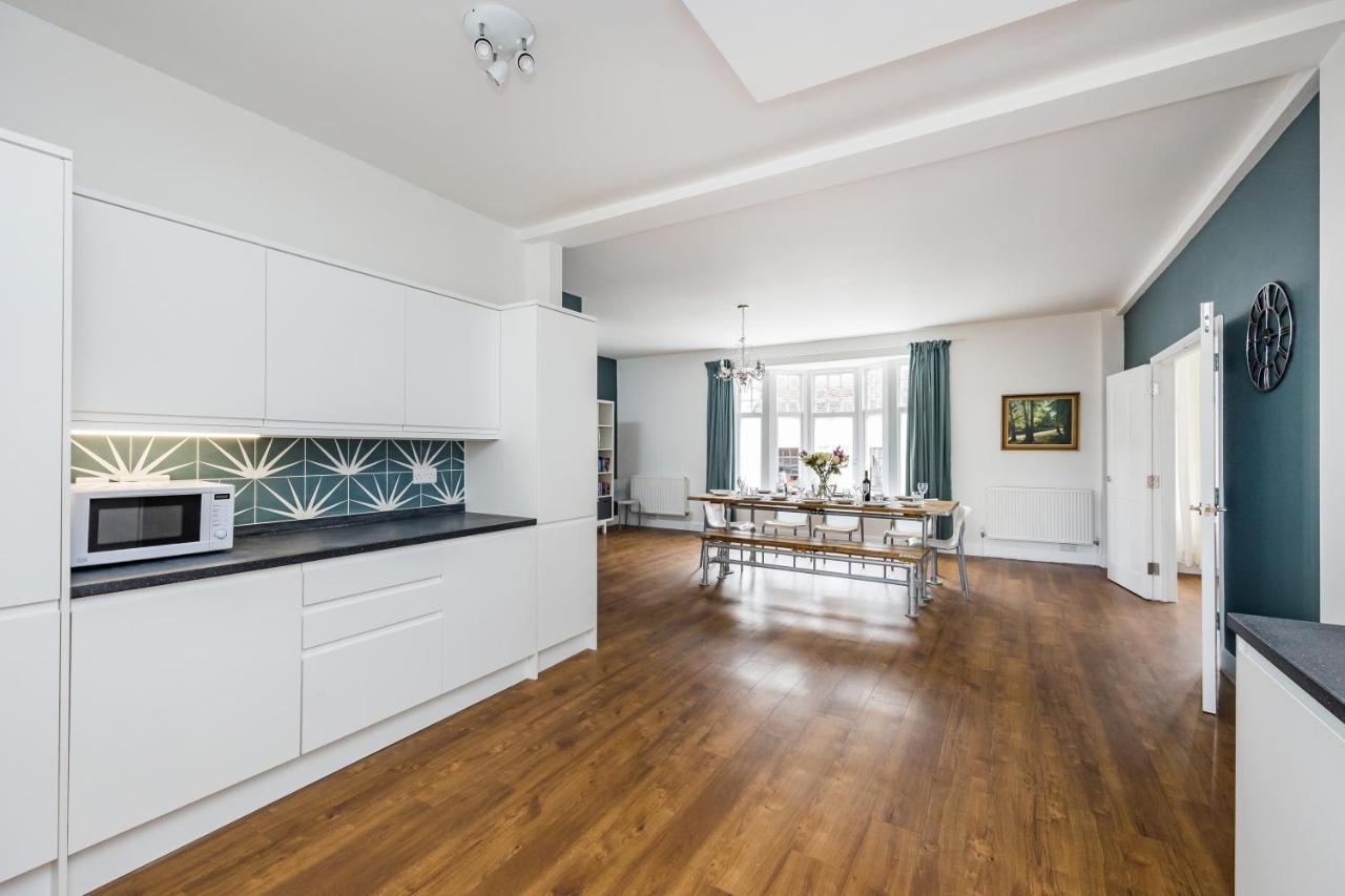 Hurstpierpoint Ascot House Apartment מראה חיצוני תמונה